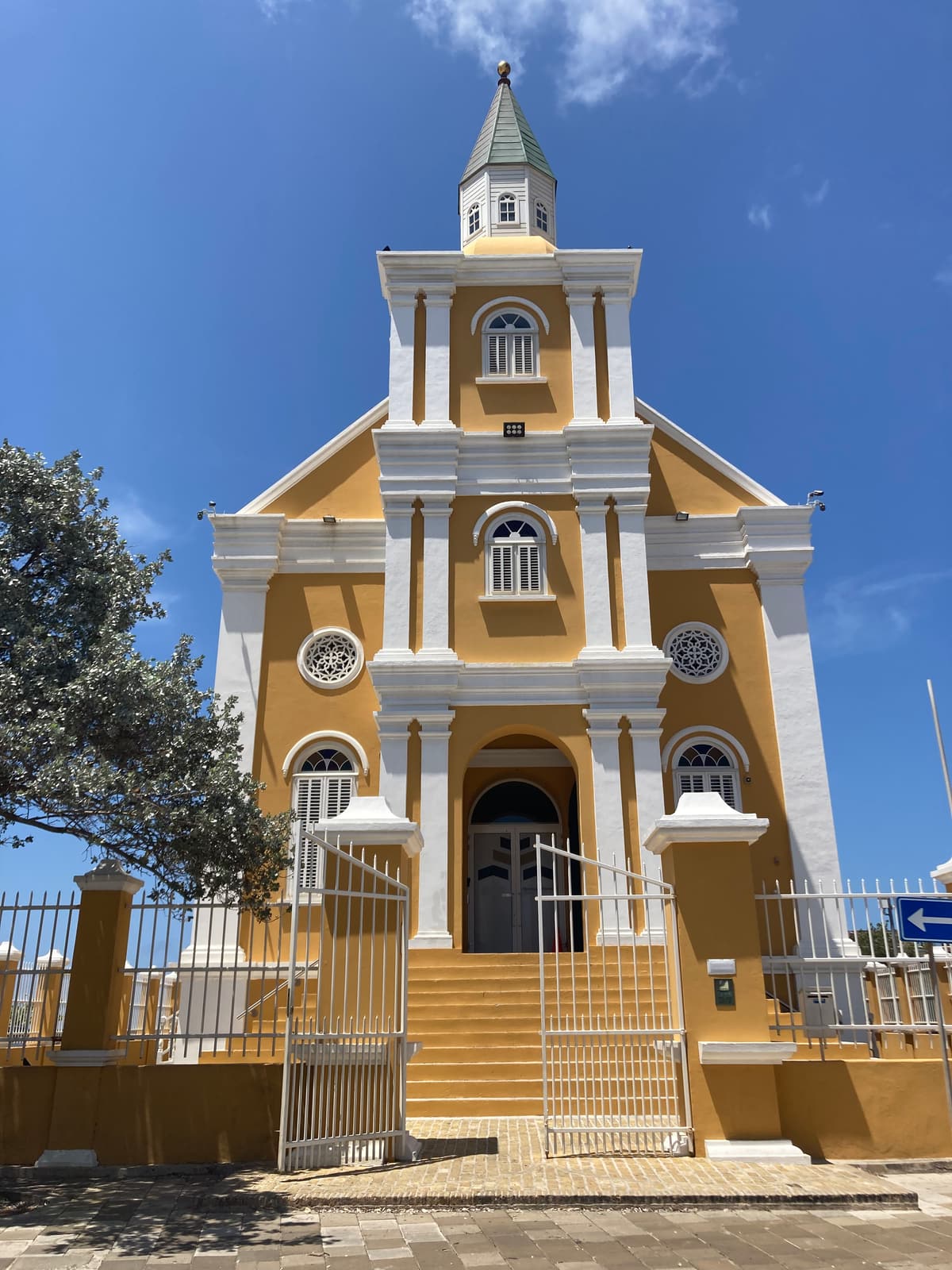 Curaçao — 11
